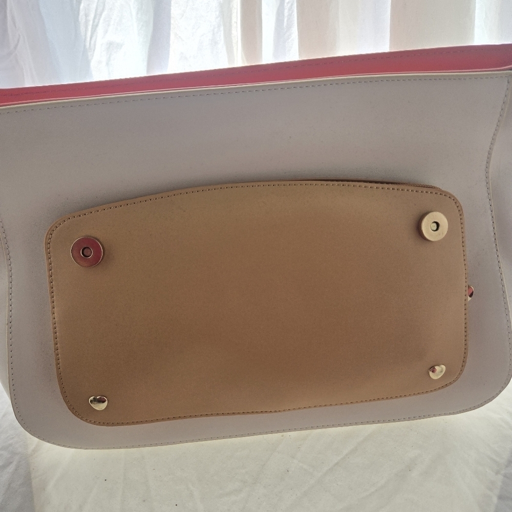 BunBun Shop Adorable Satchel - Picture 11 of 16